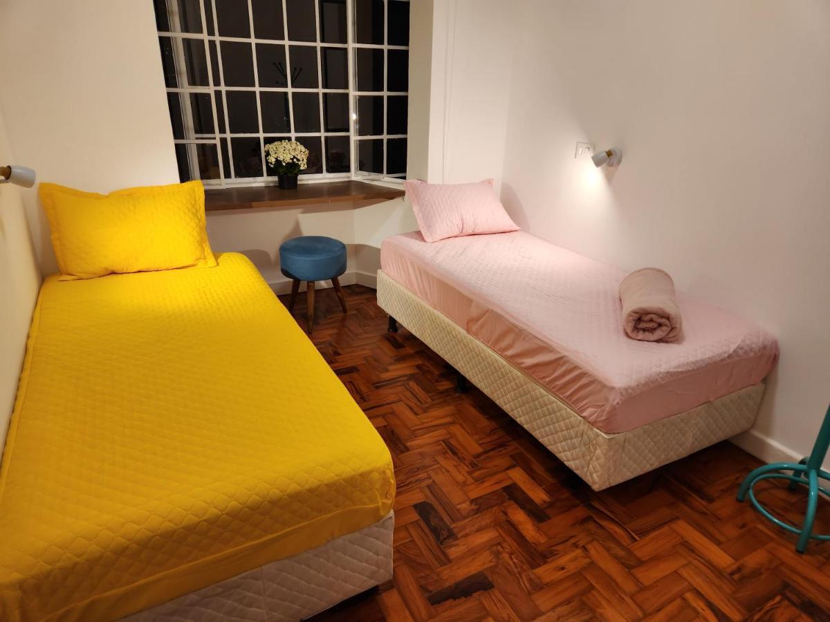 Quarto Duplo