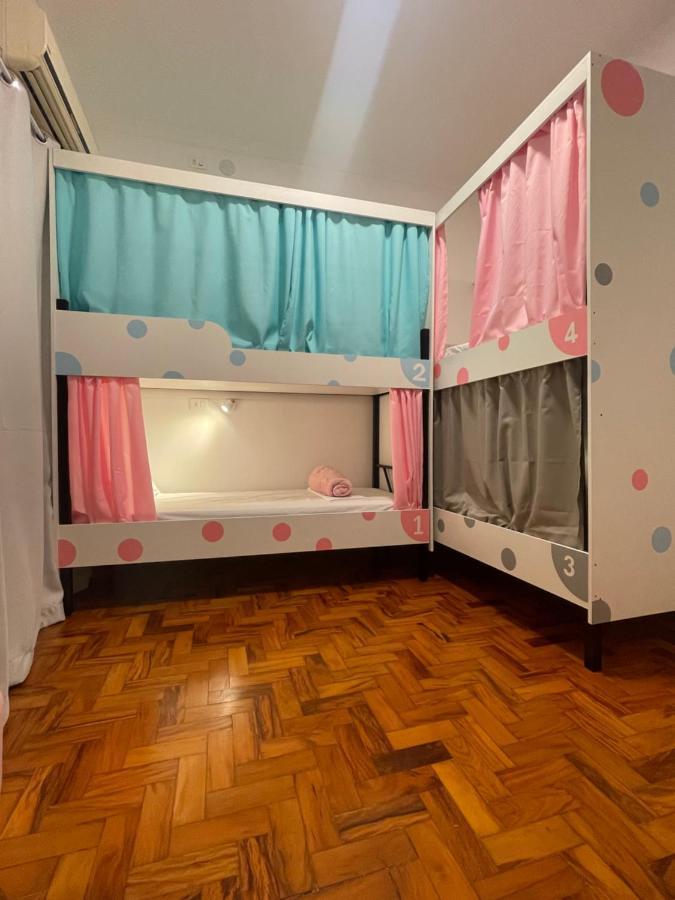 Cama de Solteiro em Dormitório Feminino